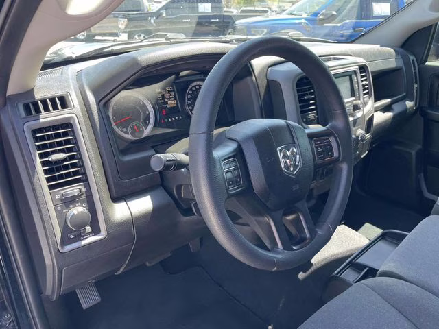 2021 Diamond Black Crystal Pearlcoat Ram 1500 Classic Tradesman RWD Truck