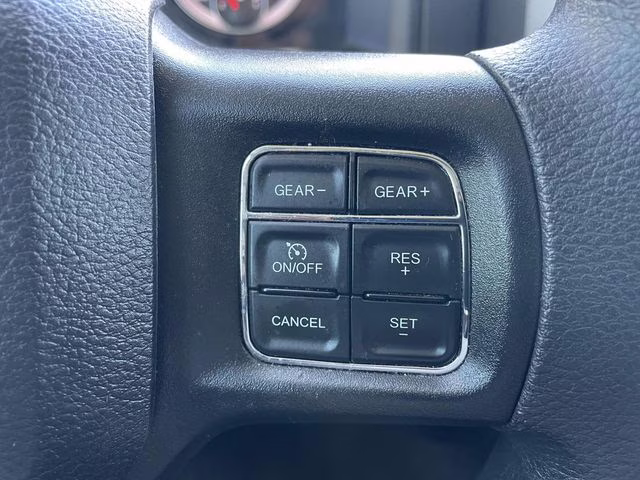 2021 Diamond Black Crystal Pearlcoat Ram 1500 Classic Tradesman RWD Truck