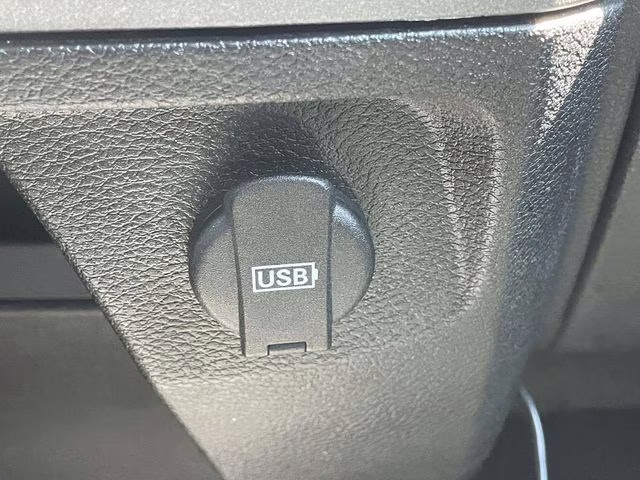 2021 Diamond Black Crystal Pearlcoat Ram 1500 Classic Tradesman RWD Truck