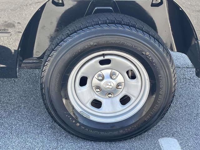 2021 Diamond Black Crystal Pearlcoat Ram 1500 Classic Tradesman RWD Truck