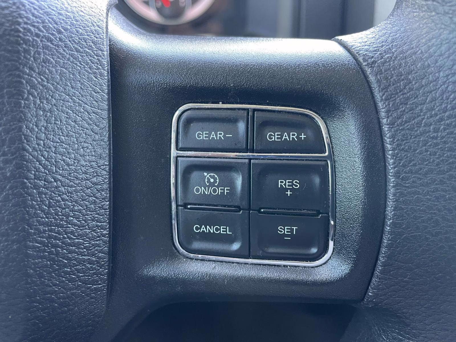 2021 Diamond Black Crystal Pearlcoat Ram 1500 Classic Tradesman RWD Truck