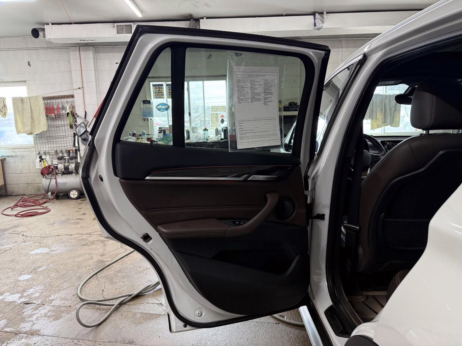 2016 Mineral White Metallic BMW X1 xDrive28i AWD Sports Activity Vehicle