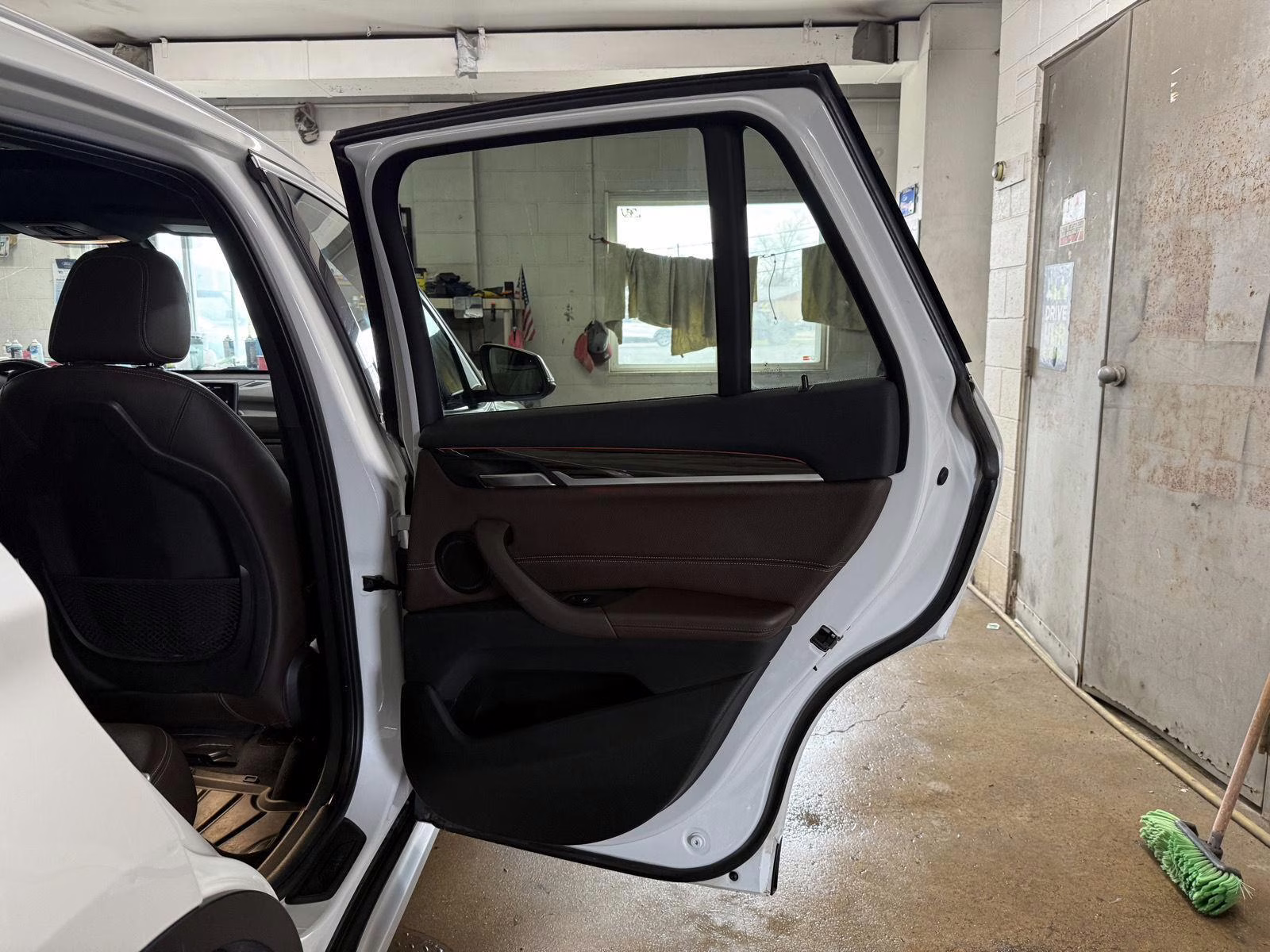 2016 Mineral White Metallic BMW X1 xDrive28i AWD Sports Activity Vehicle