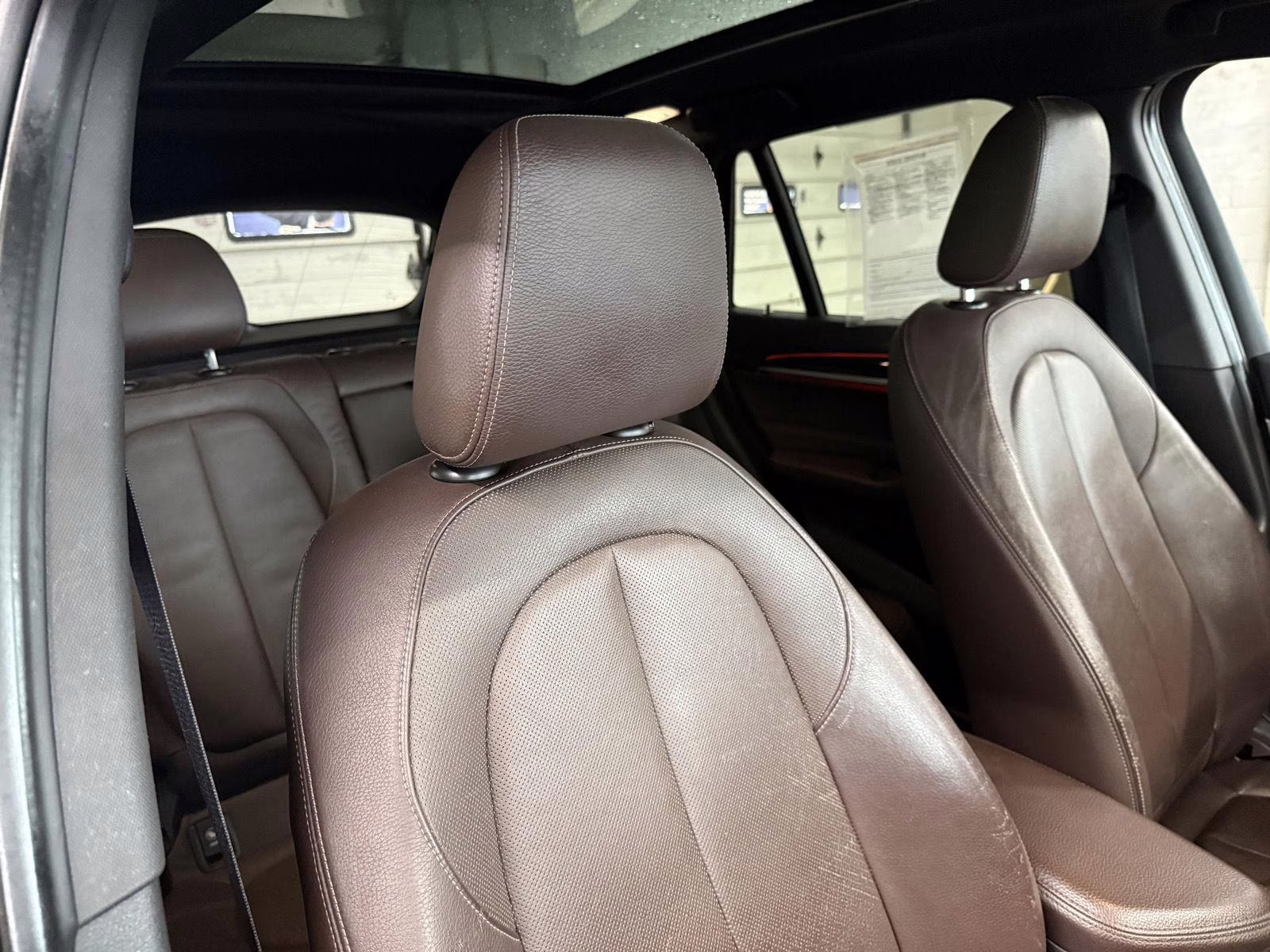 2016 Mineral White Metallic BMW X1 xDrive28i AWD Sports Activity Vehicle