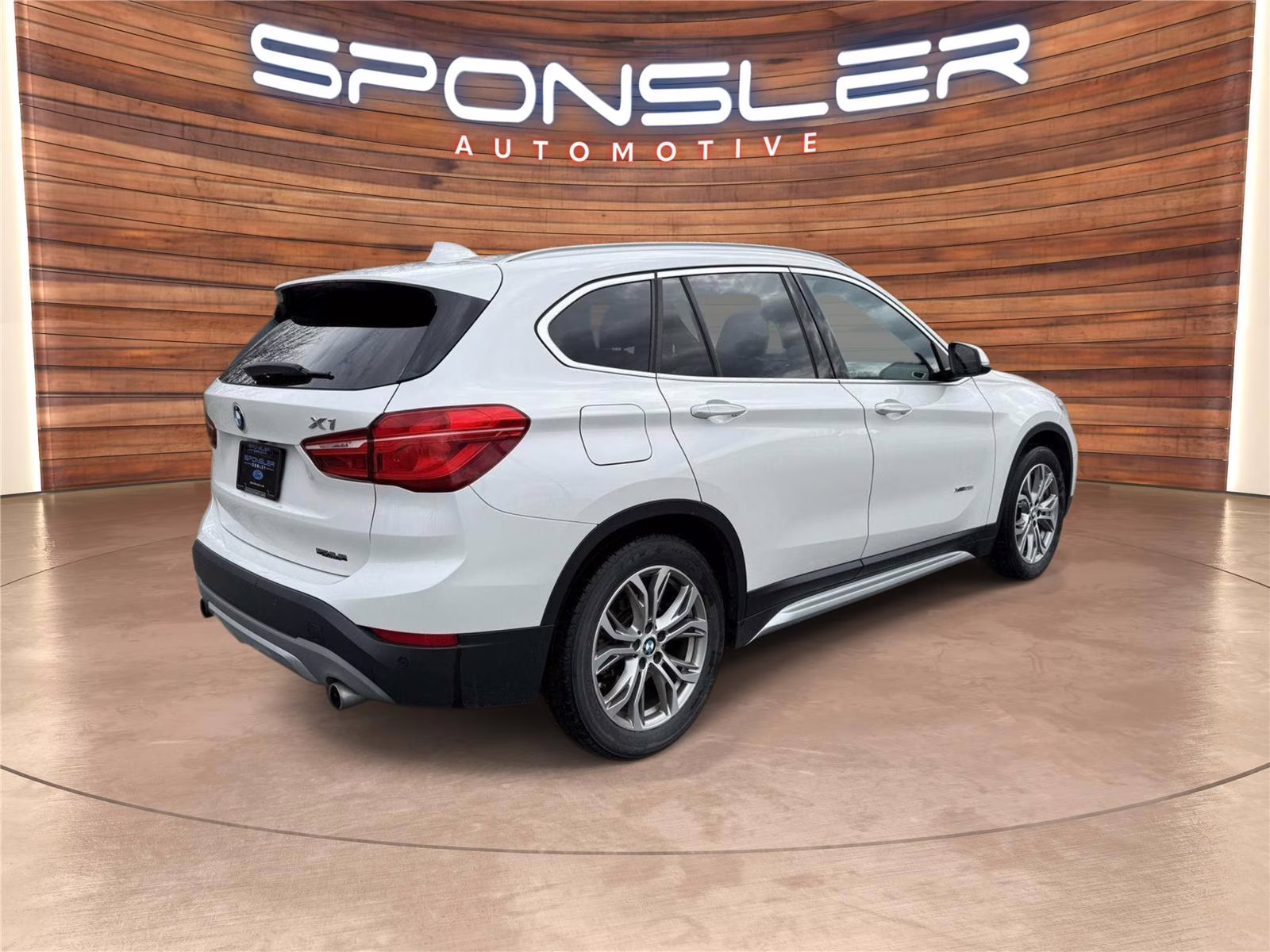 2016 Mineral White Metallic BMW X1 xDrive28i AWD Sports Activity Vehicle