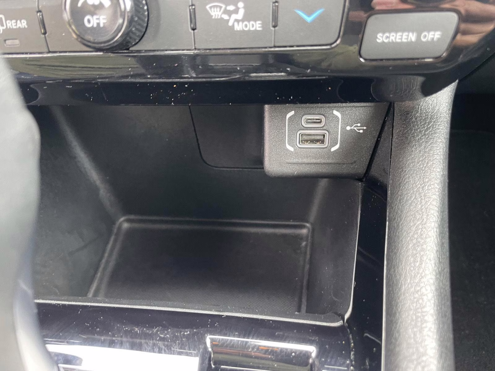 2022 Diamond Black Crystal Pearlcoat Jeep Compass Limited 4X4 SUV