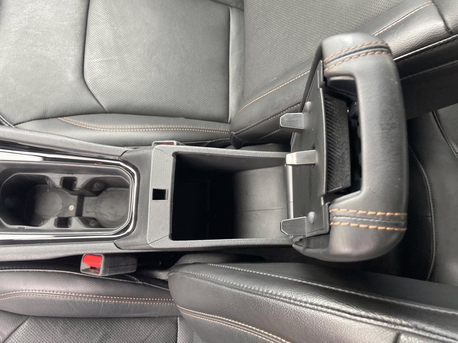 2022 Diamond Black Crystal Pearlcoat Jeep Compass Limited 4X4 SUV