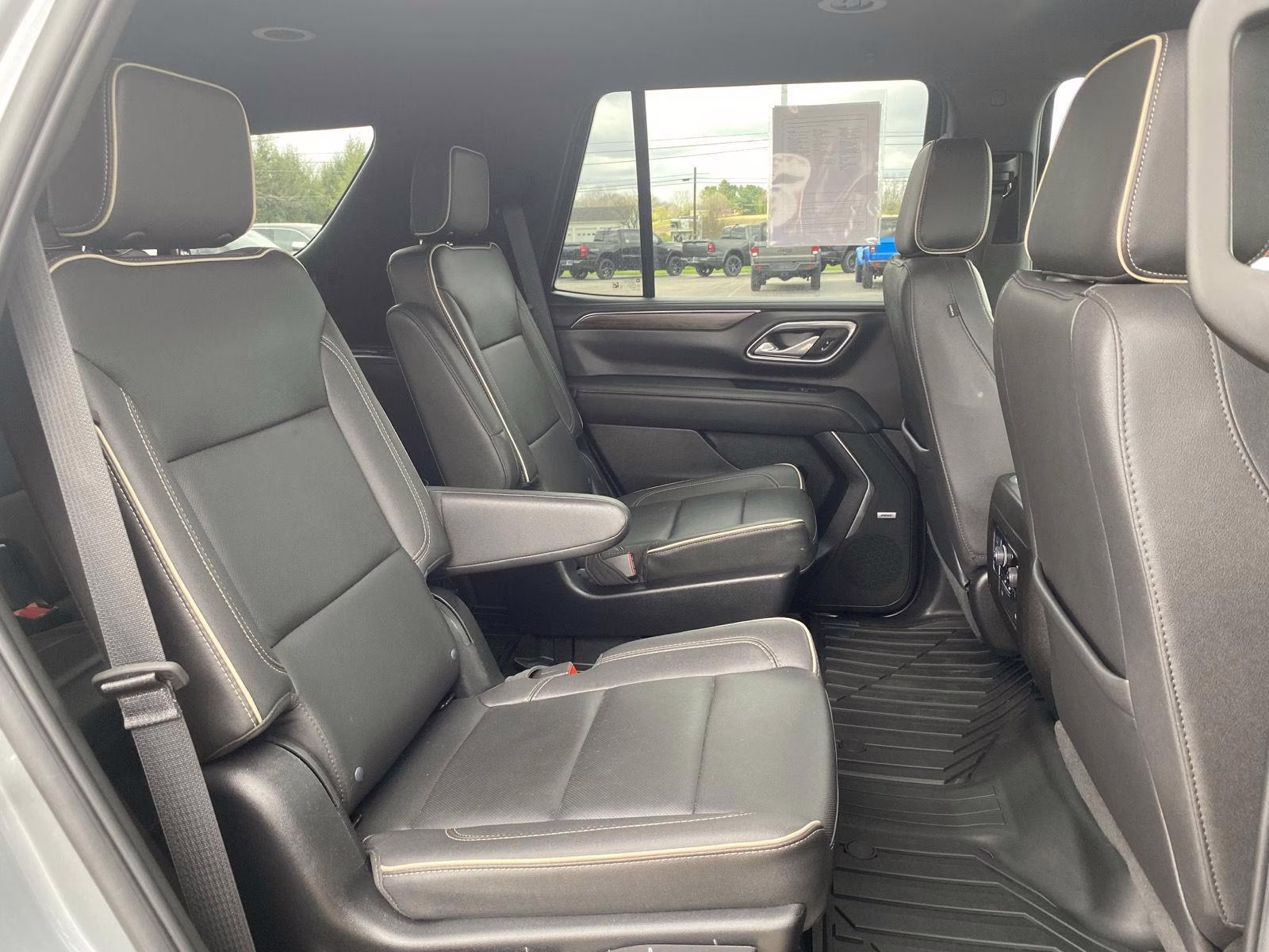 2023 Sterling Gray Metallic Chevrolet Tahoe Premier 4X4 SUV