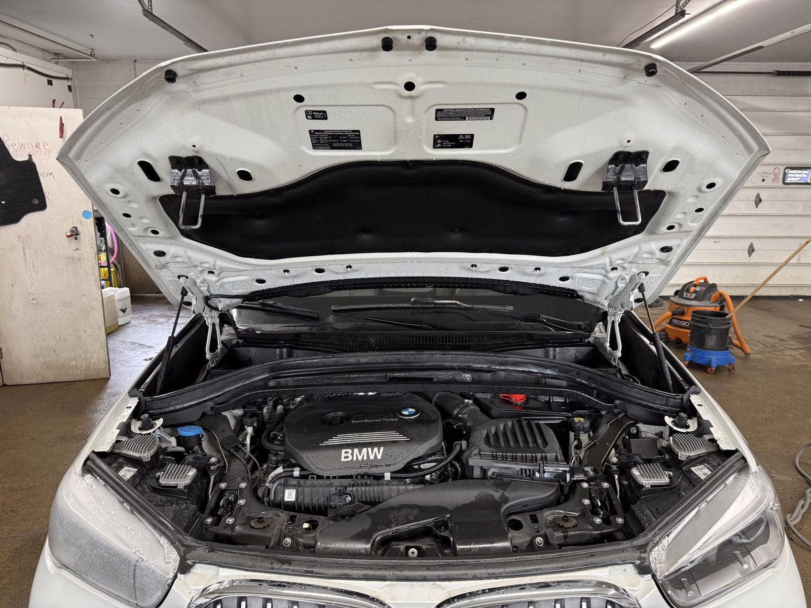 2016 Mineral White Metallic BMW X1 xDrive28i AWD Sports Activity Vehicle