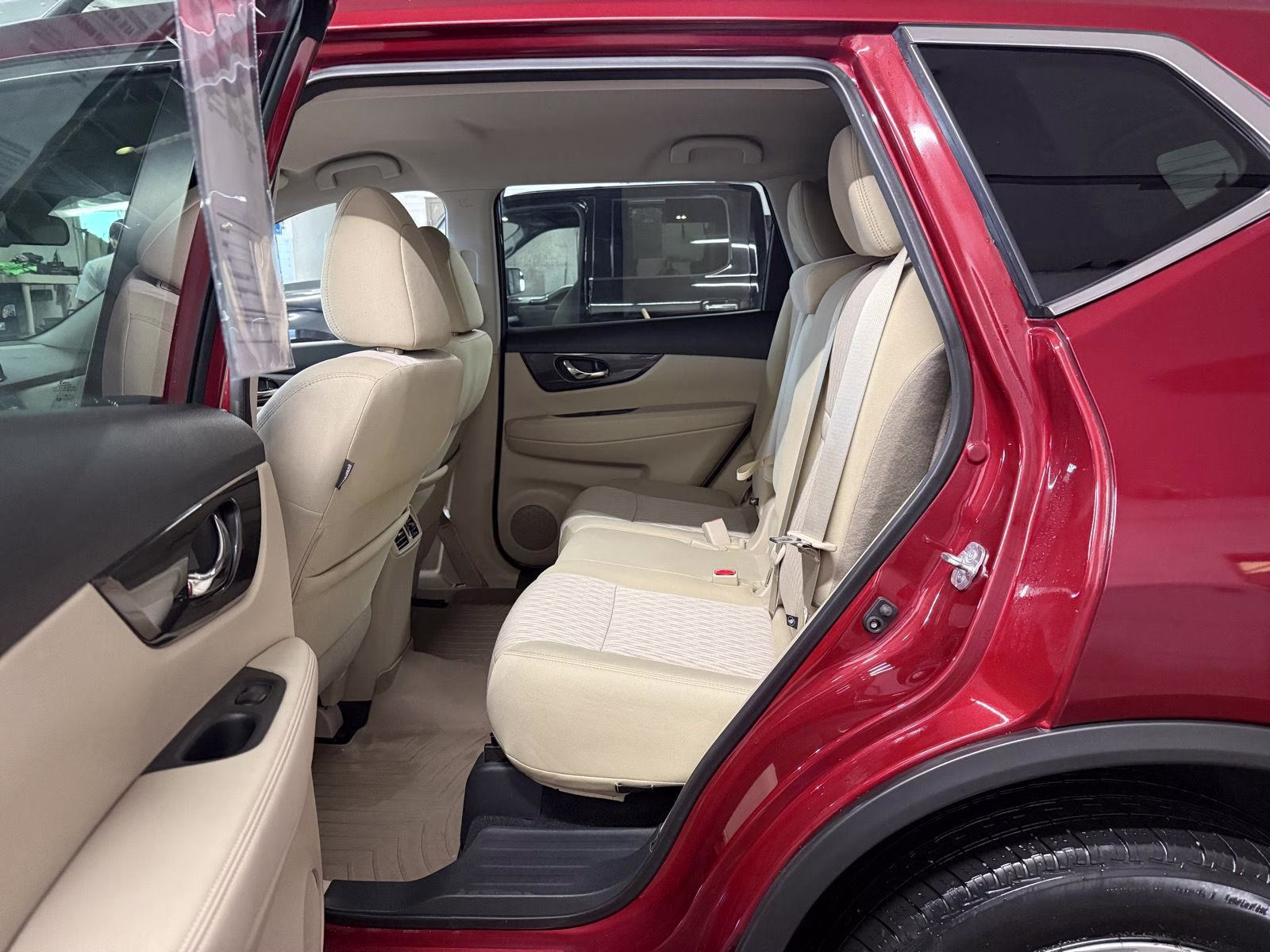 2019 Scarlet Ember Tintcoat Nissan Rogue SV AWD SUV
