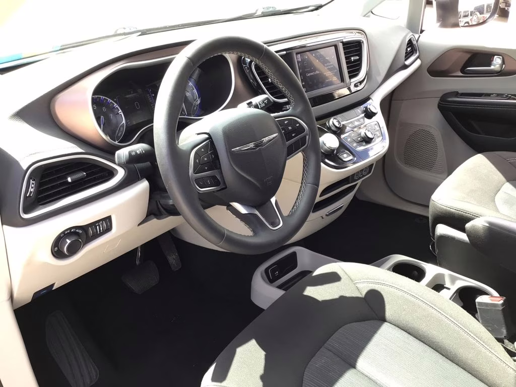 2024 Diamond Black Crystal Pearlcoat Chrysler Voyager LX FWD Van