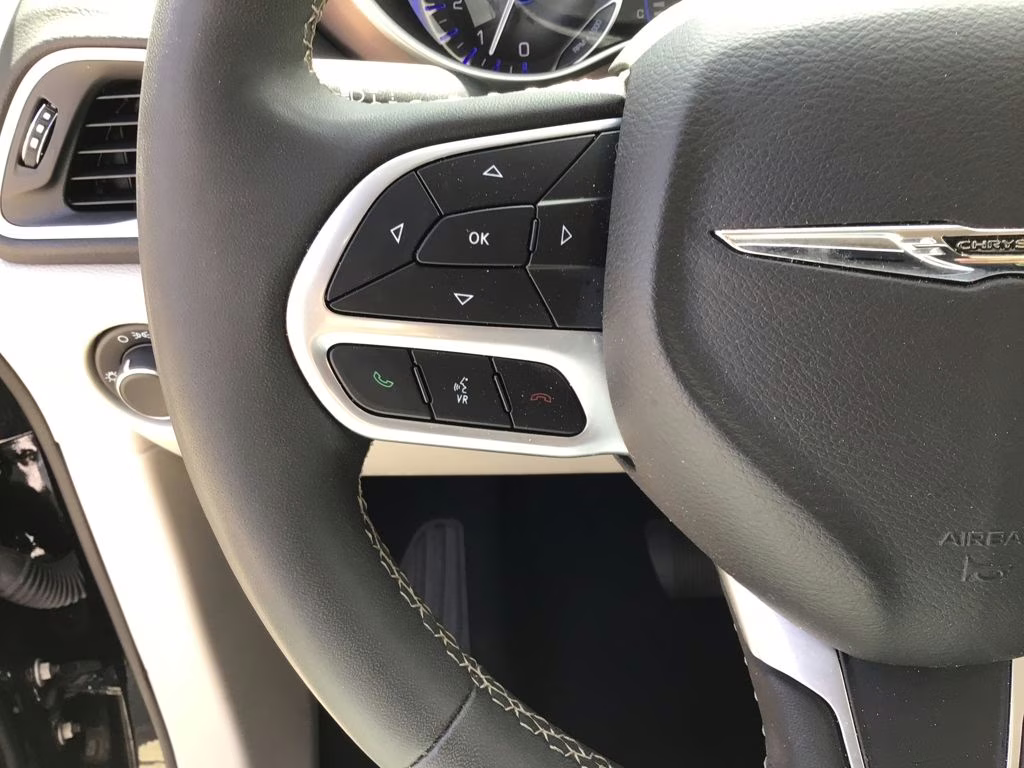 2024 Diamond Black Crystal Pearlcoat Chrysler Voyager LX FWD Van