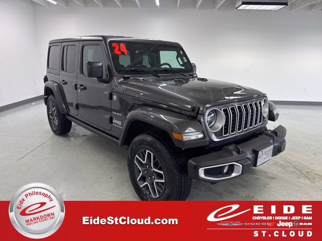 2024 Granite Crystal Metallic Clearcoat Jeep Wrangler Sahara 4X4 SUV