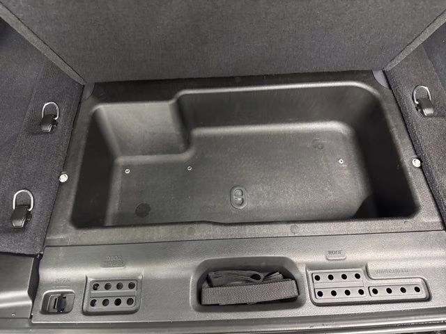 2024 Granite Crystal Metallic Clearcoat Jeep Wrangler Sahara 4X4 SUV