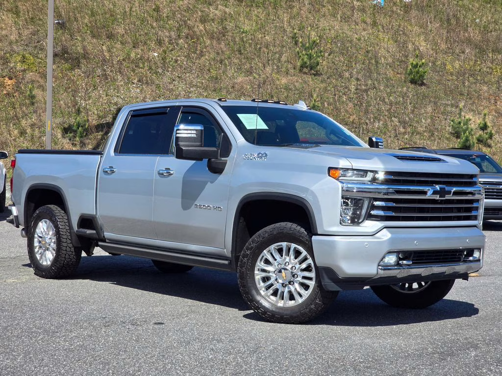 2021 Silver Ice Metallic Chevrolet Silverado 2500HD High Country 4X4 Truck