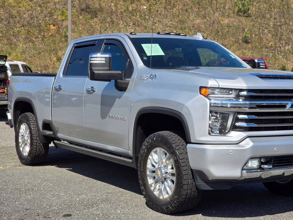 2021 Silver Ice Metallic Chevrolet Silverado 2500HD High Country 4X4 Truck