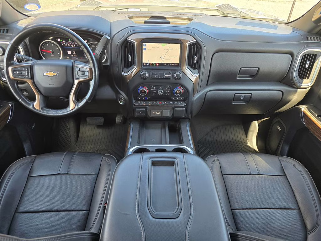 2021 Silver Ice Metallic Chevrolet Silverado 2500HD High Country 4X4 Truck