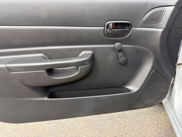 2009 Platinum Silver Metallic + Pearl Hyundai Accent GS FWD Hatchback