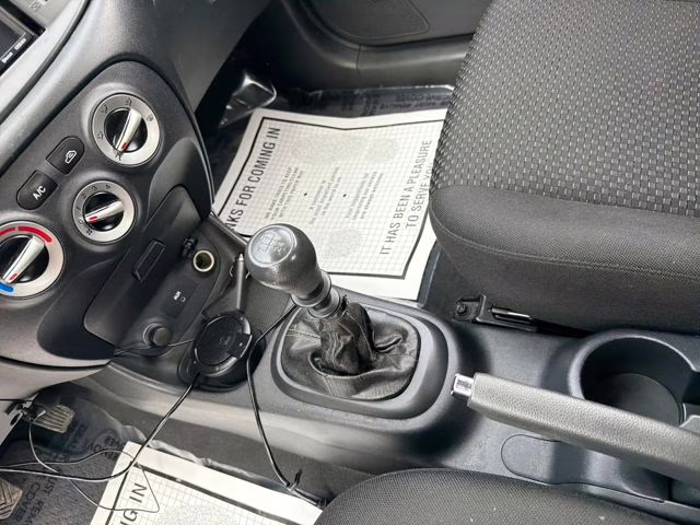 2009 Platinum Silver Metallic + Pearl Hyundai Accent GS FWD Hatchback