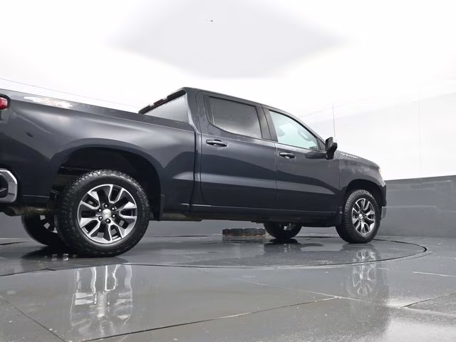 2024 Dark Ash Metallic Chevrolet Silverado 1500 LT 4X4 Truck