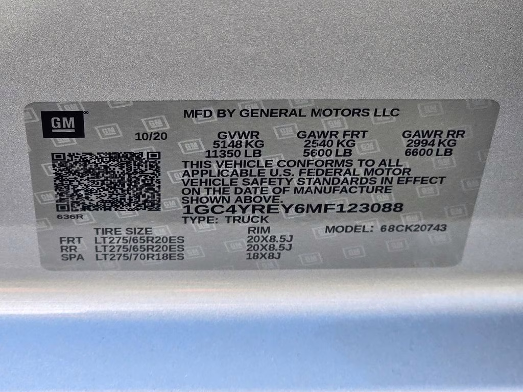 2021 Silver Ice Metallic Chevrolet Silverado 2500HD High Country 4X4 Truck