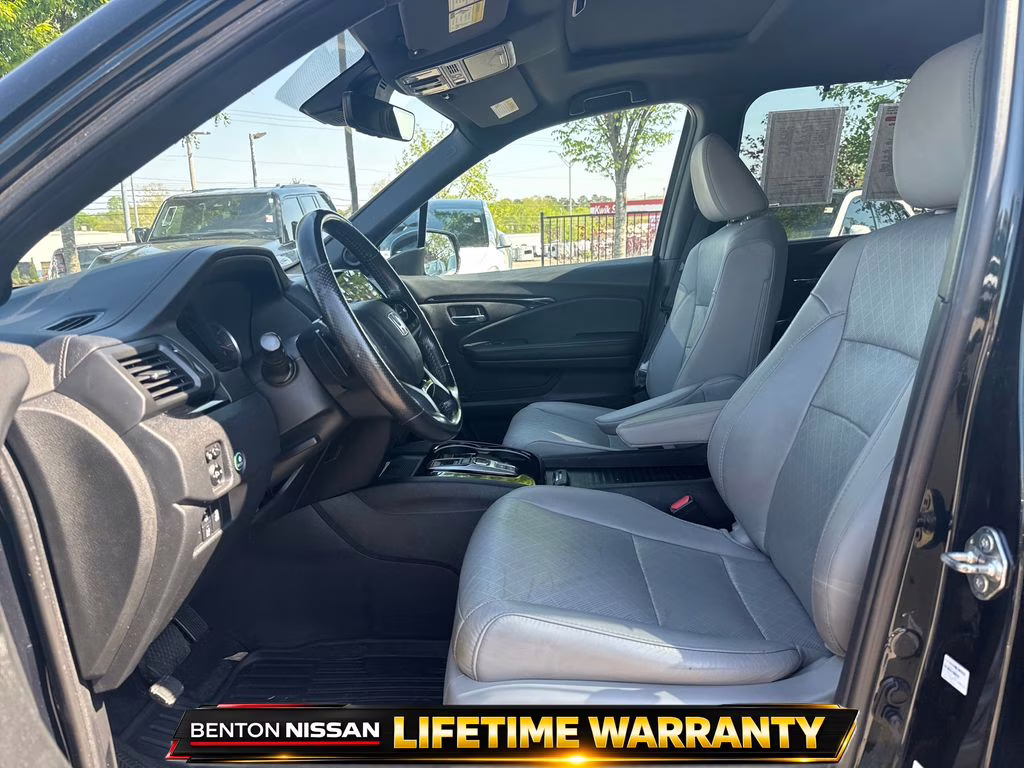 2019 Black Honda Passport Elite AWD SUV
