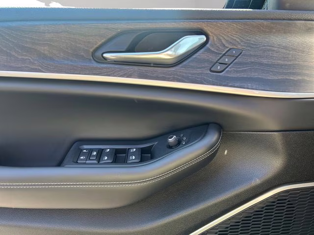 2026 Baltic Gray Metallic Clearcoat Jeep Grand Cherokee L Limited 4X4 SUV