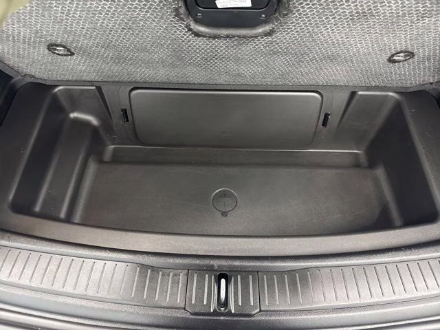 2023 Silver Zynith Jeep Grand Cherokee L Limited 4X4 SUV