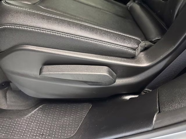 2023 Silver Zynith Jeep Grand Cherokee L Limited 4X4 SUV