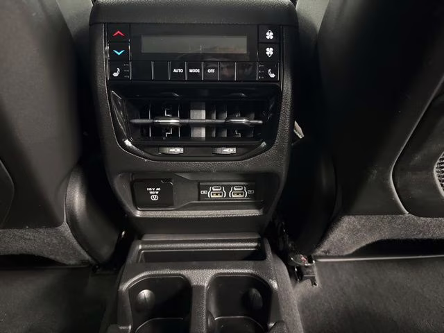 2023 Silver Zynith Jeep Grand Cherokee L Limited 4X4 SUV