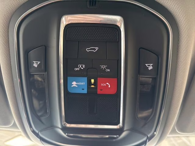 2023 Silver Zynith Jeep Grand Cherokee L Limited 4X4 SUV