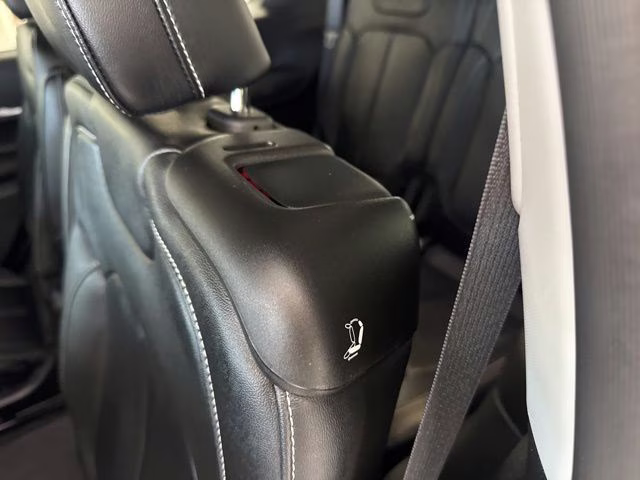 2023 Silver Zynith Jeep Grand Cherokee L Limited 4X4 SUV