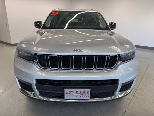 2023 Silver Zynith Jeep Grand Cherokee L Limited 4X4 SUV