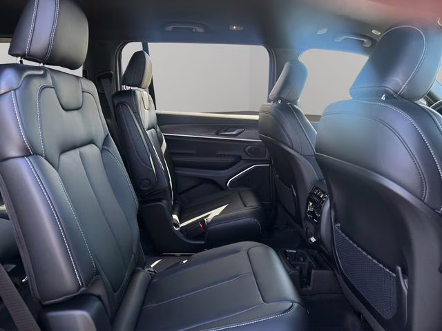 2026 Baltic Gray Metallic Clearcoat Jeep Grand Cherokee L Limited 4X4 SUV