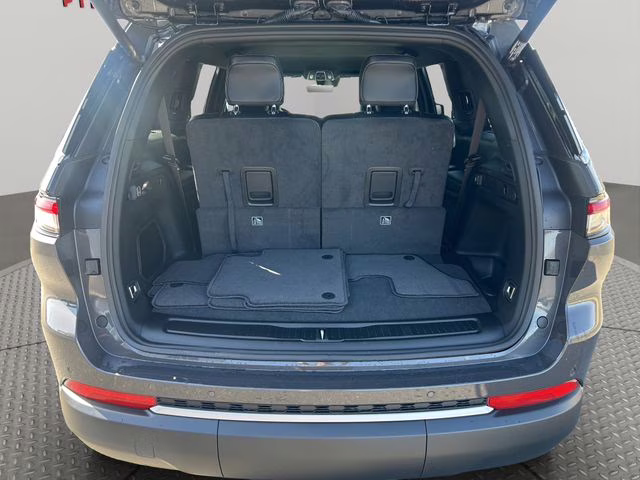 2026 Baltic Gray Metallic Clearcoat Jeep Grand Cherokee L Limited 4X4 SUV