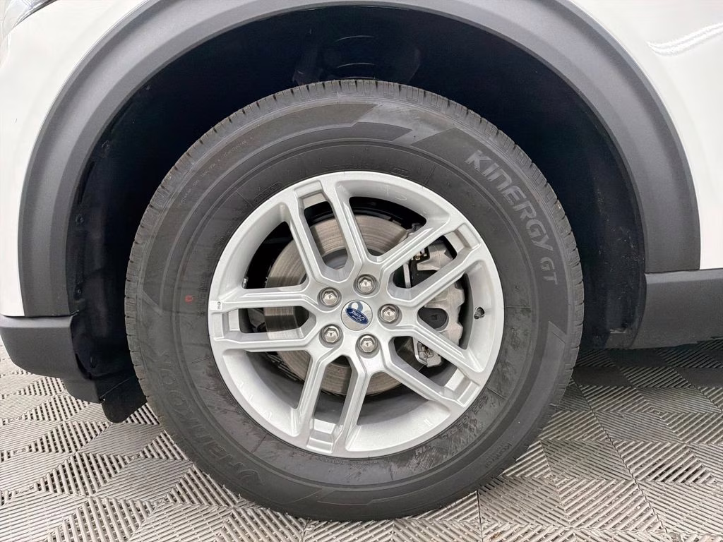 2026 STAR WHITE Ford Explorer Active RWD SUV