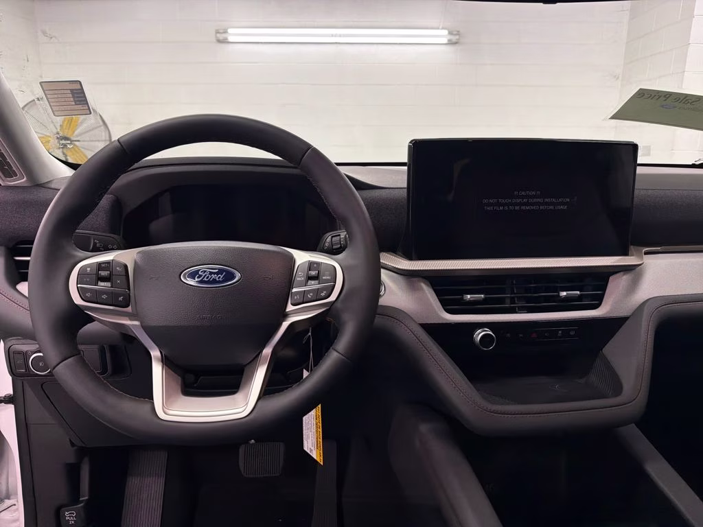 2026 STAR WHITE Ford Explorer Active RWD SUV