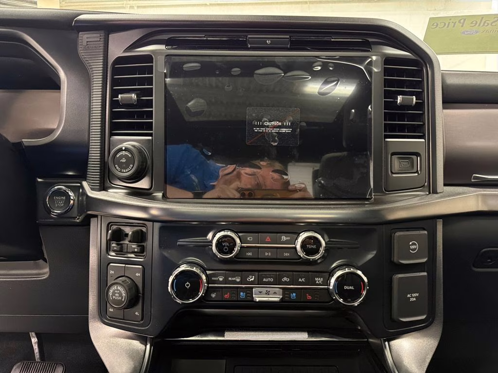 2026 AGATE BLACK Ford F-150 Platinum 4X4 Truck