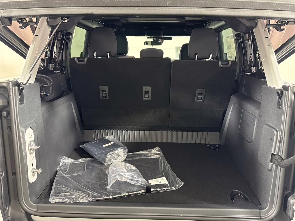 2026 Avalanche Gray Ford Bronco Big Bend 4X4 SUV