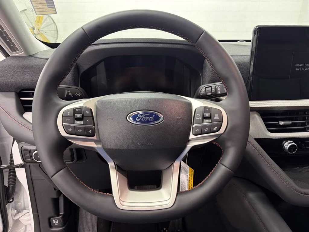 2026 STAR WHITE Ford Explorer Active RWD SUV