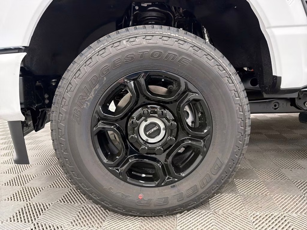 2026 OXFORD WHITE Ford Super Duty F-250 SRW STX 4X4 Truck