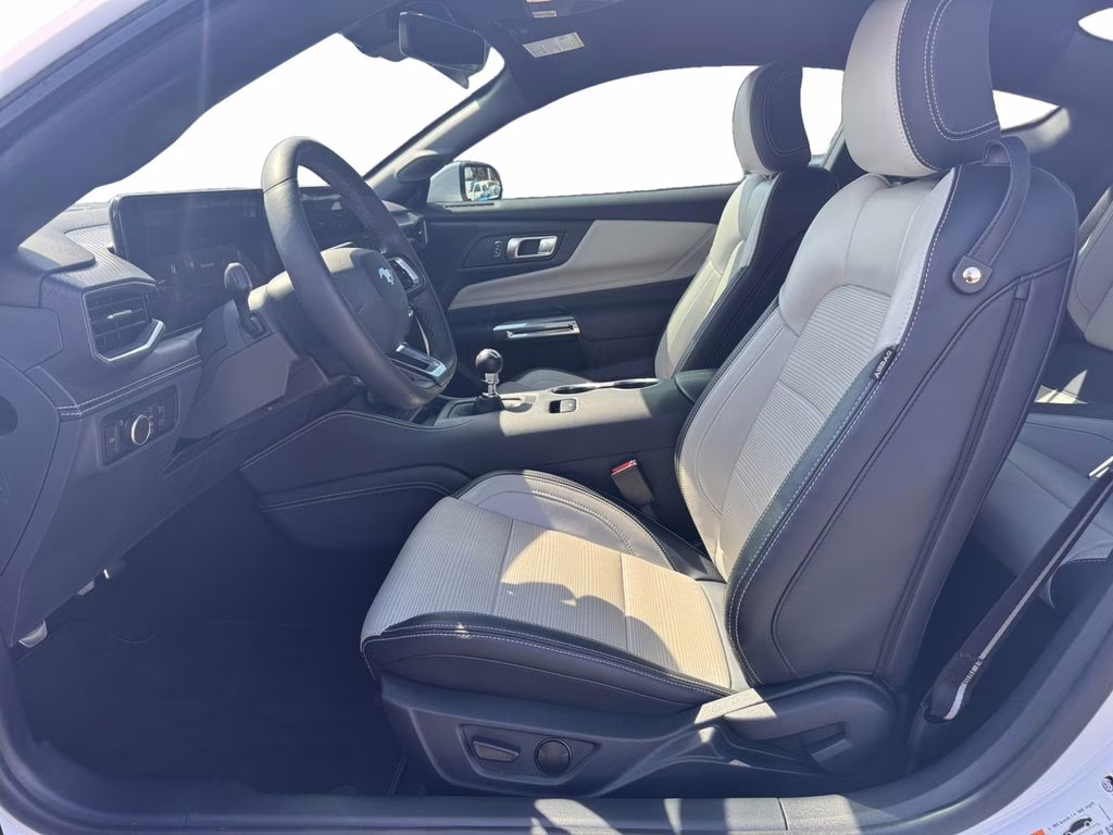 2024 Oxford White Ford Mustang GT Premium RWD Coupe