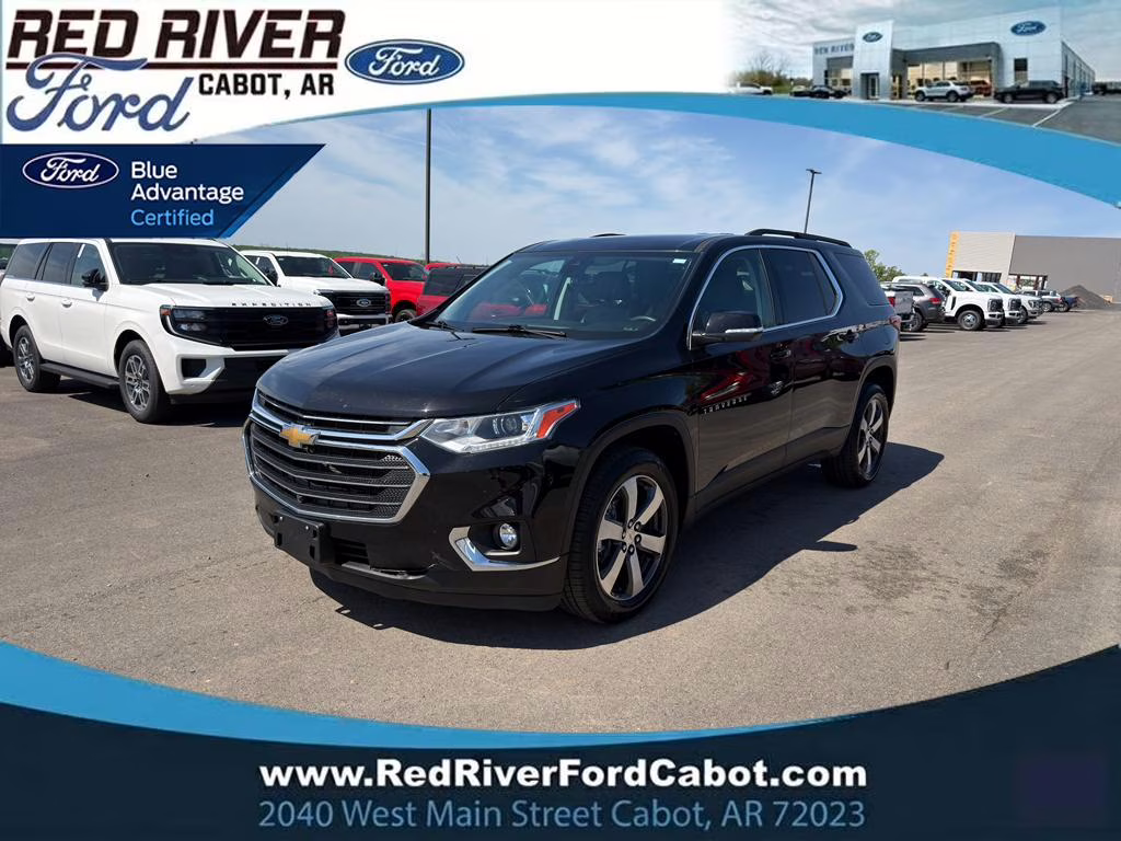 2021 Mosaic Black Metallic Chevrolet Traverse LT Leather FWD SUV
