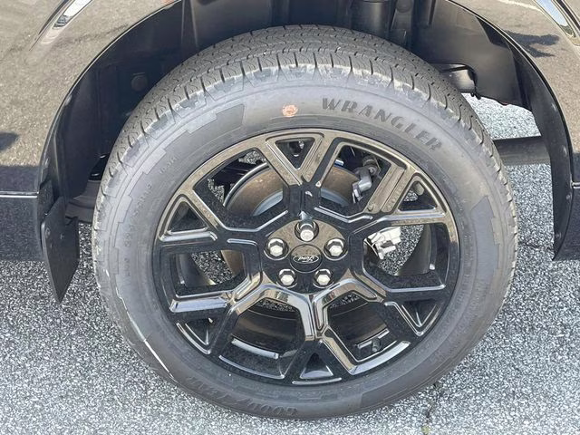 2025 Shadow Black Ford Maverick Lobo High AWD Truck