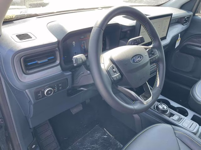 2025 Shadow Black Ford Maverick Lobo Standard AWD Truck