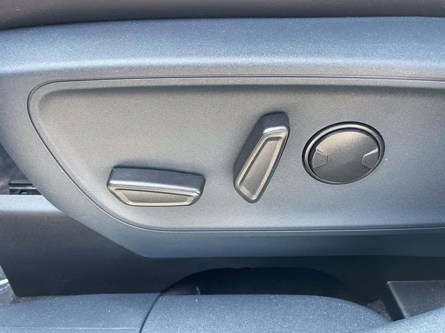 2025 Shadow Black Ford Maverick Lobo Standard AWD Truck