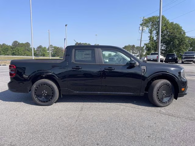 2025 Shadow Black Ford Maverick Lobo Standard AWD Truck