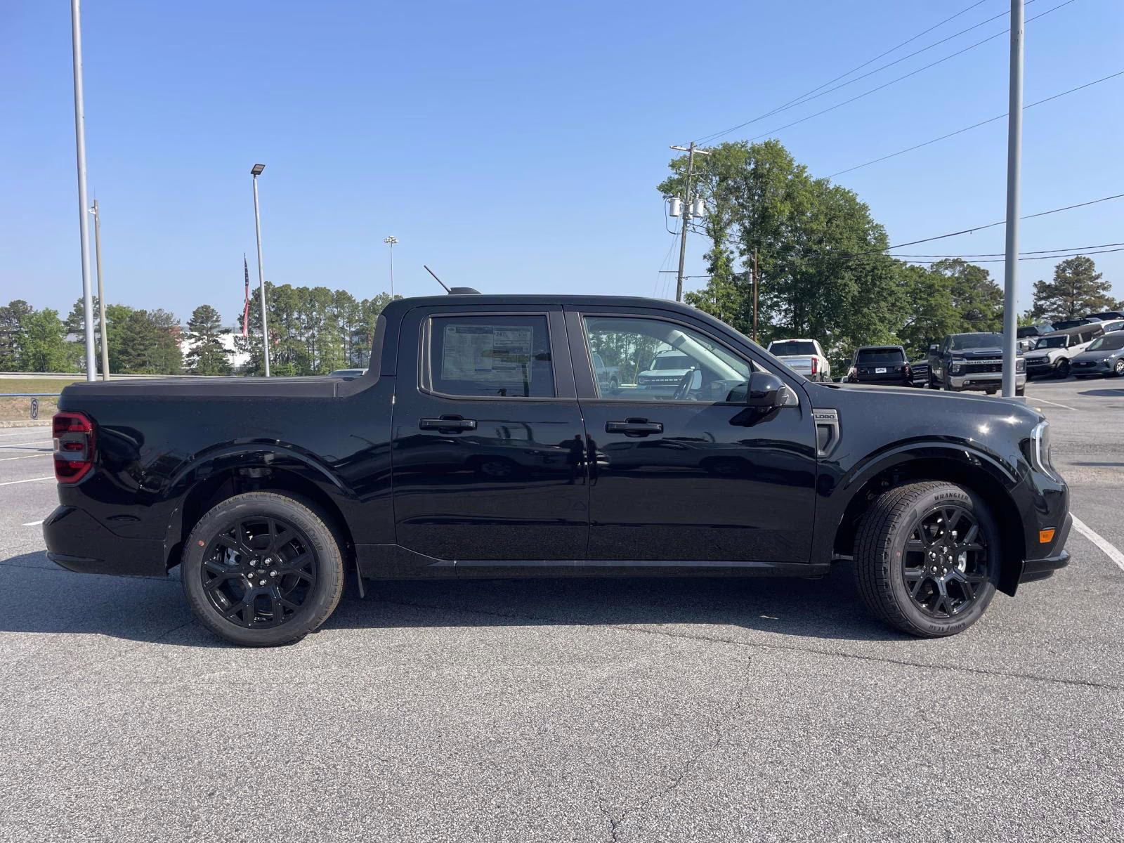 2025 Shadow Black Ford Maverick Lobo High AWD Truck