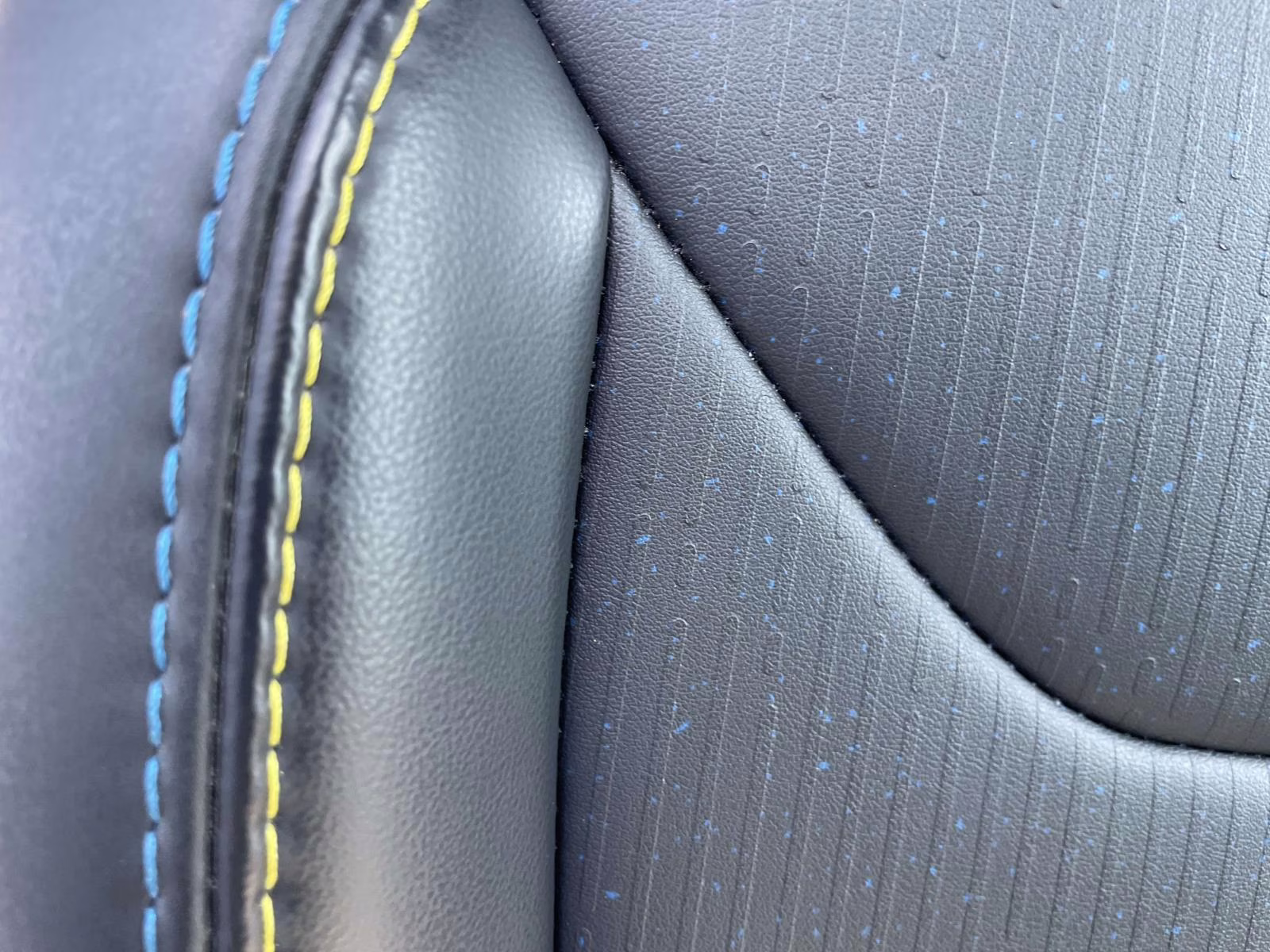 2025 Shadow Black Ford Maverick Lobo Standard AWD Truck