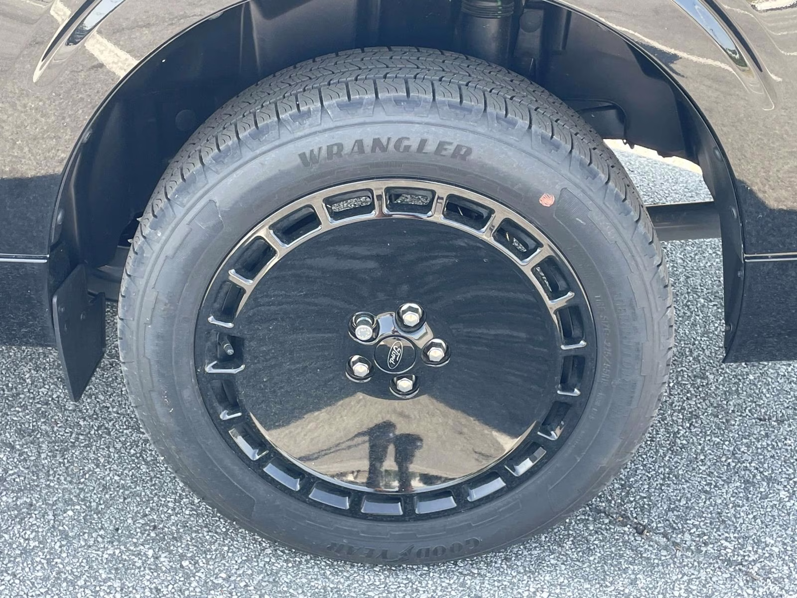 2025 Shadow Black Ford Maverick Lobo Standard AWD Truck